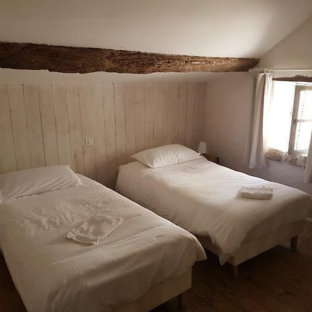 La maison d'Angèle Sainte-Eulalie-de-Cernon Esterno foto