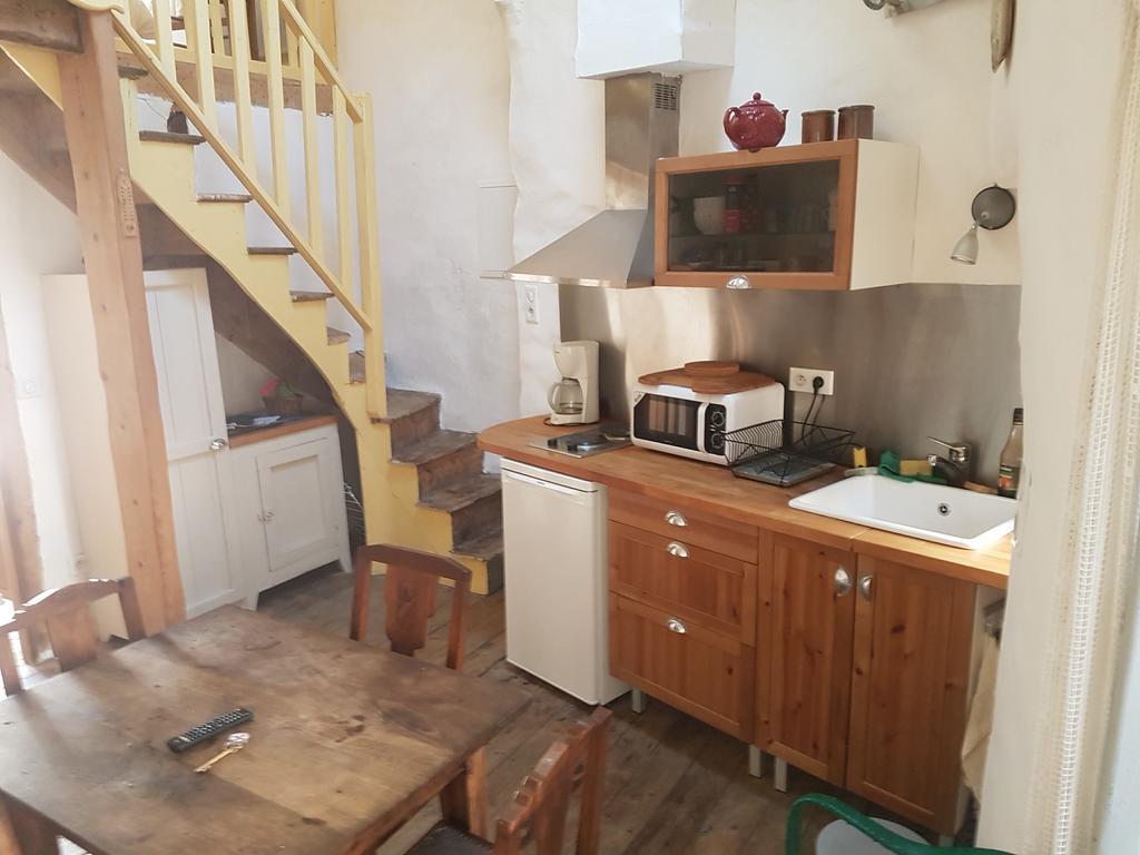 La maison d'Angèle Sainte-Eulalie-de-Cernon Esterno foto